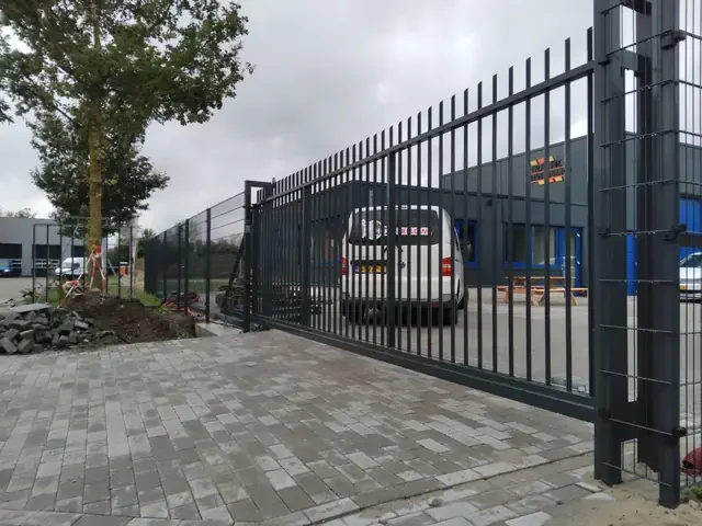 Hekwereld_producten_schuifpoort_industrie_640P